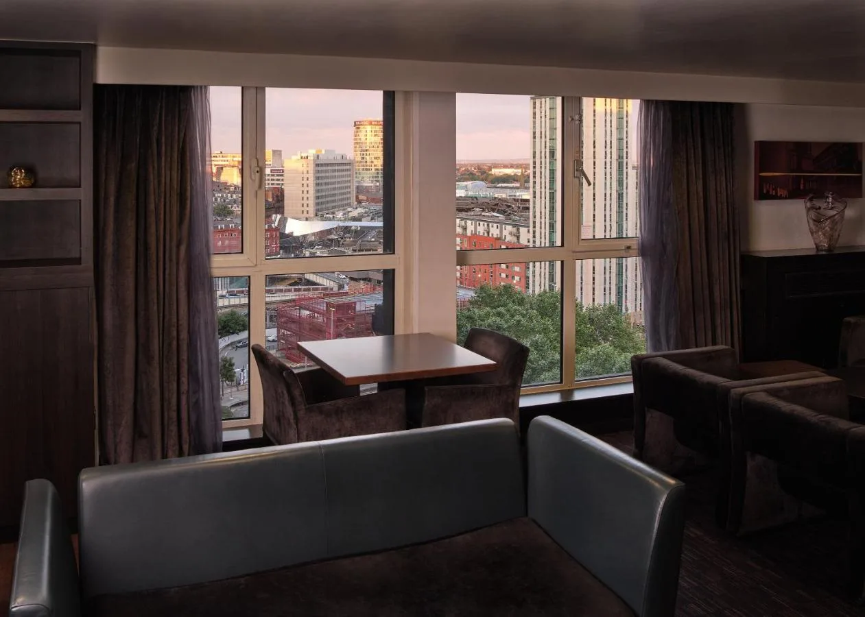Standard Upgraded King Room - High Floor